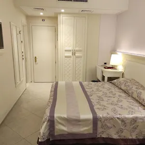Corona D'italia Hotell